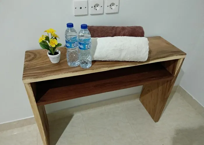 Hostel De'kost