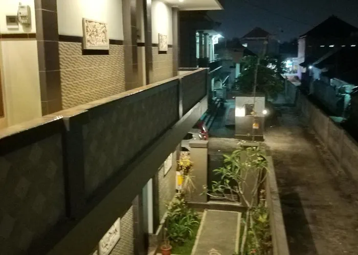 Hostel De'kost *