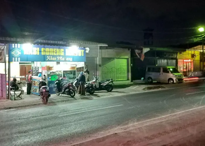 Hostel De'kost