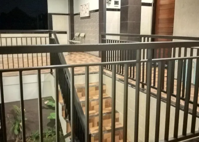 Hostel De'kost